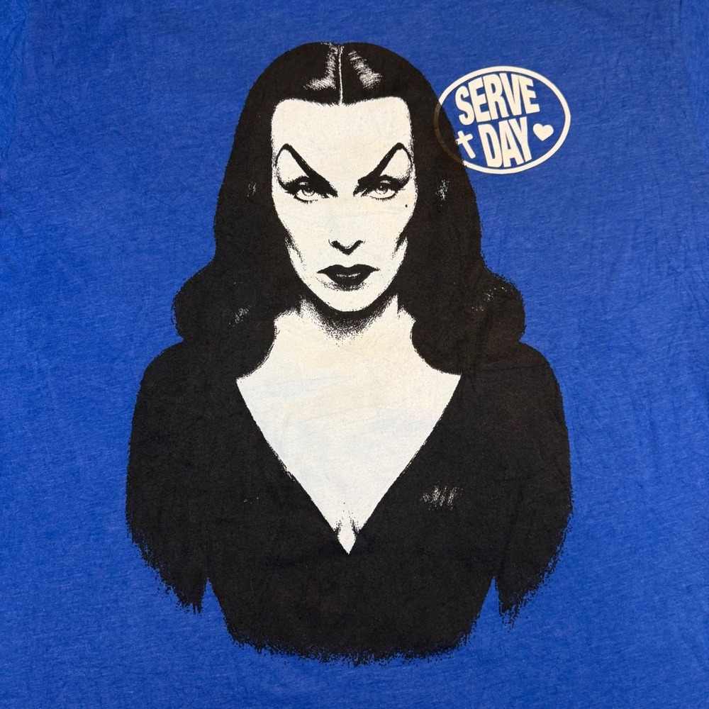 Asspizza Revived 2025 Vampira Serve Day God Blue T-Shirt Mens XL Maila Nurmi